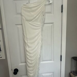 Elegant White One-Shoulder Dress